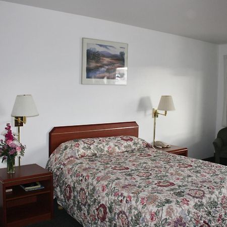 Ponderosa Motel Goldendale Room photo